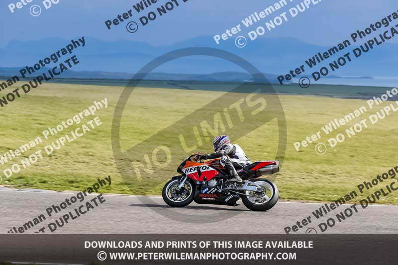 anglesey no limits trackday;anglesey photographs;anglesey trackday photographs;enduro digital images;event digital images;eventdigitalimages;no limits trackdays;peter wileman photography;racing digital images;trac mon;trackday digital images;trackday photos;ty croes